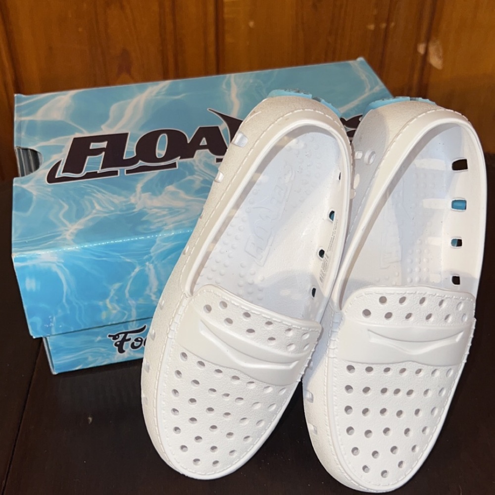 BRAND NEW White Toddler Floafers